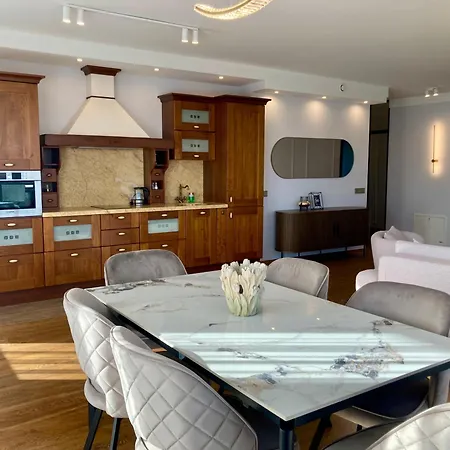 Luxury Oasis In The Heart Of The *