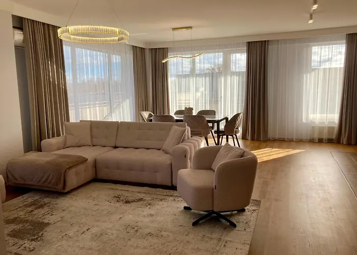 Luxury Oasis In The Heart Of The